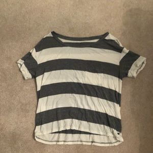 American eagle flowy cropped top